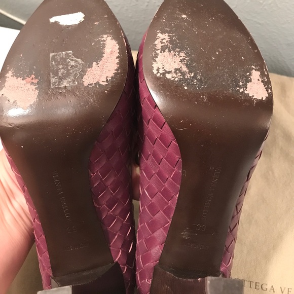 Elegant Bottega Veneta Burgundy Leather Pumps. EUR39 - Picture 5 of 11